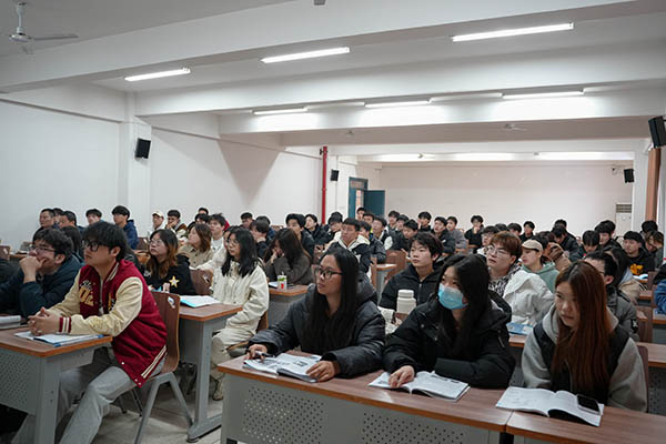 【產教融合新篇章】 湖南工職院“頂立訂單班” 正式啟動 (6).JPG 【產教融合新篇章】 湖南工職院“頂立訂單班” 正式啟動 (6).JPG